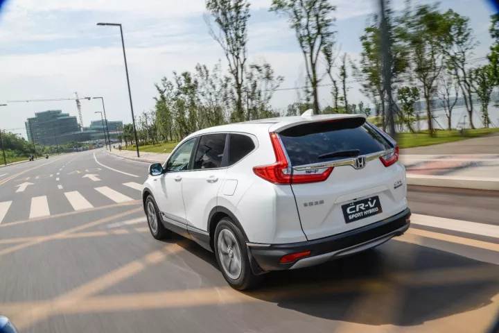 全新一代CR-V 銳?混動(dòng)領(lǐng)銜，東風(fēng)Honda榮耀亮相武漢車展