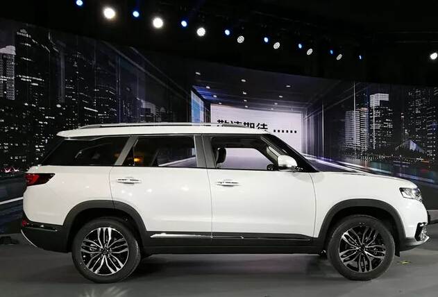 8.79萬起霸氣的外觀昌河Q7，你會選擇？