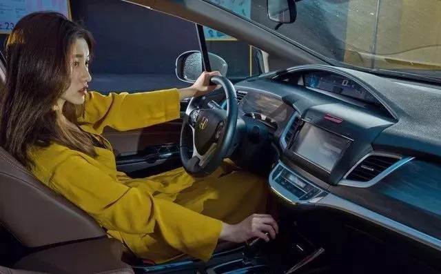 酷夏來臨，又有哪些東西不宜滯留車內(nèi) 你知道嗎？