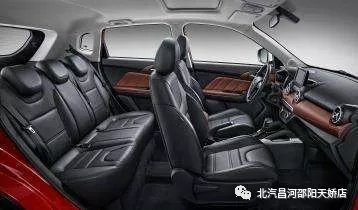 易燃易爆炸！夏天在車(chē)?yán)锓胚@些東西絕對(duì)是奪命炸彈！